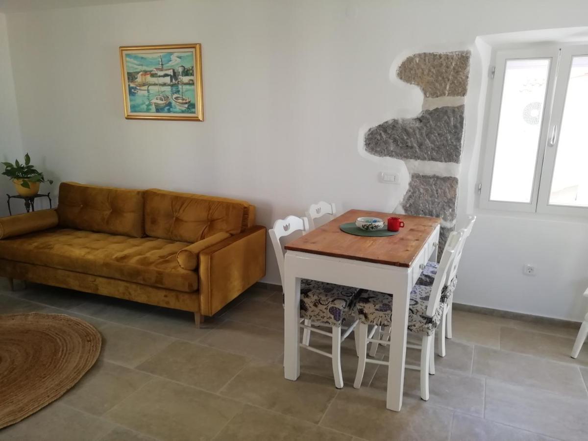 Apartment Mauro バスカ エクステリア 写真